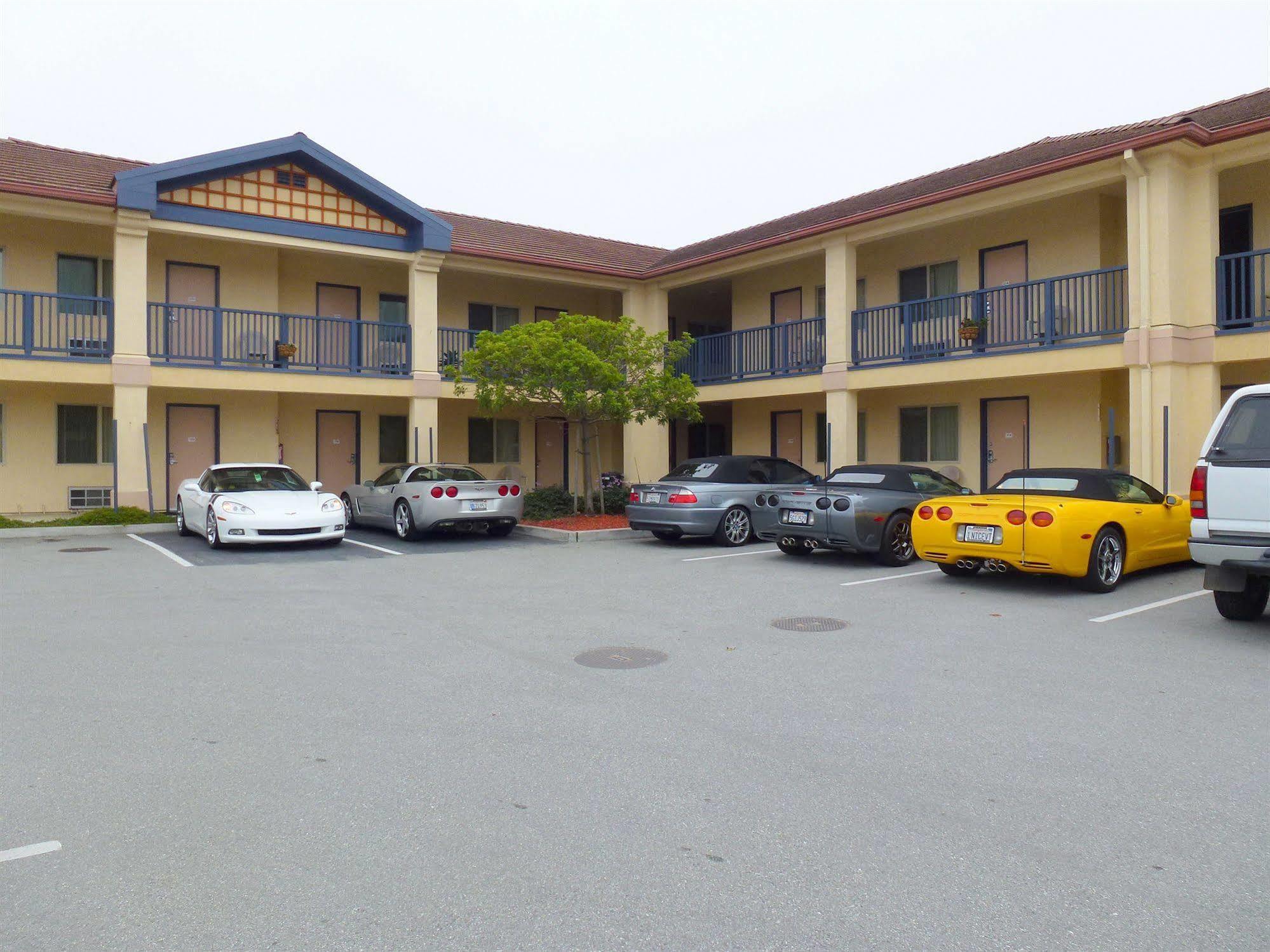 Monarch Valley Inn Marina At Monterey Bay Экстерьер фото
